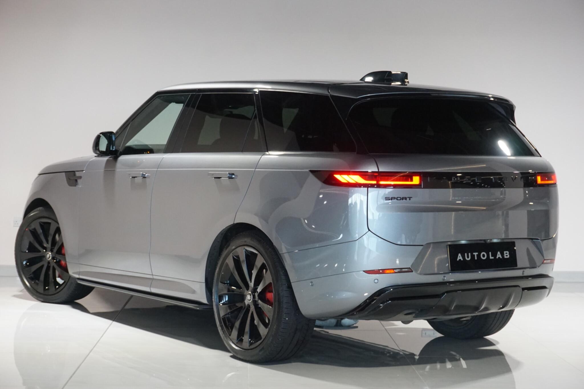 Land Rover Range Rover Sport 3.0 D300 MHEV Dynamic SE SUV 5dr Diesel Auto 4WD Euro 6 (s/s) (300 ps)